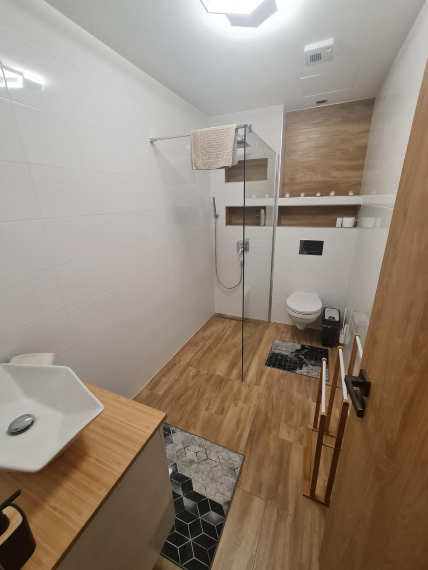Hexagon Apartman แซแก็ด ภายนอก รูปภาพ